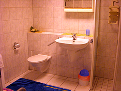 Badezimmer von Wohnung A